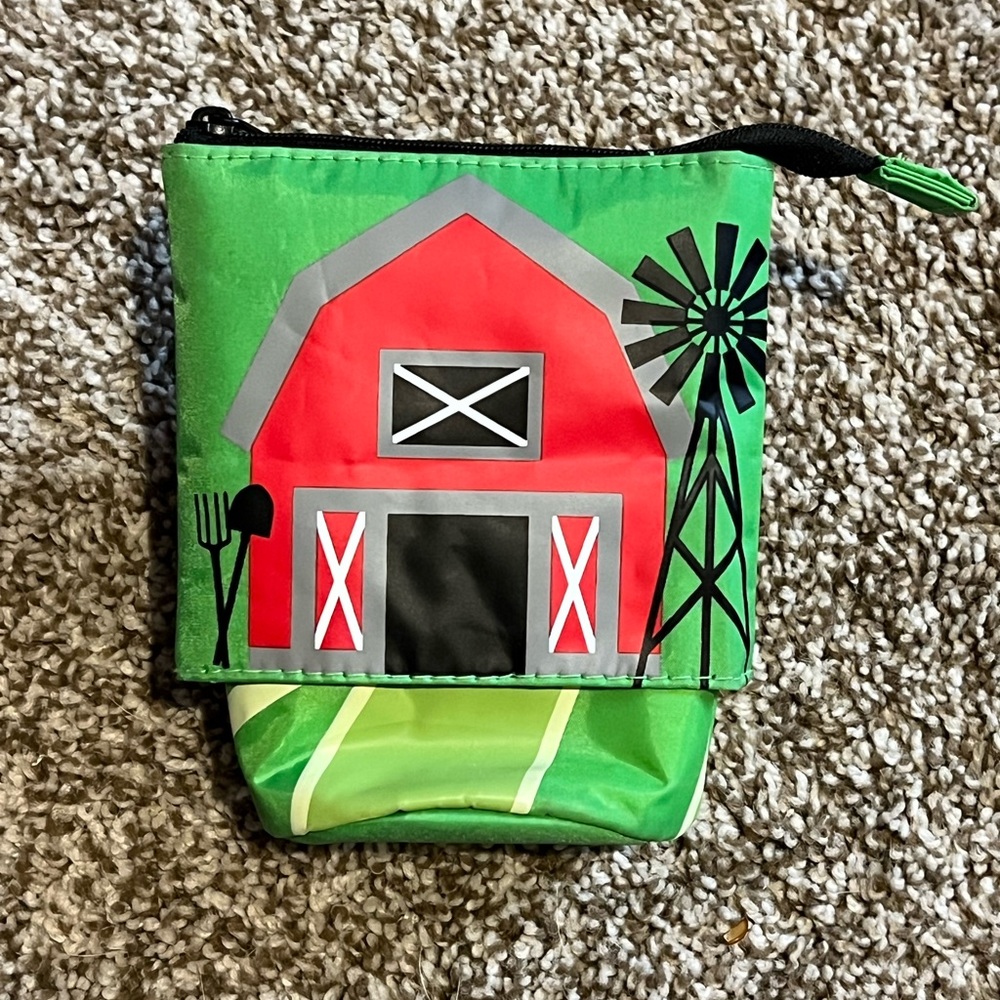 Thirty-one Hide and Peek Pouch